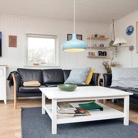 5 Person In Fanø